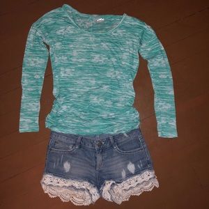 LONG SLEEVE MINT GREEN AND WHITE LONG SLEEVE